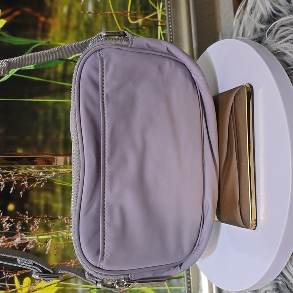Lululemon Gray Crossbody Bag Adjustable Strap Compact Everyday Athleisure - Picture 3 of 13